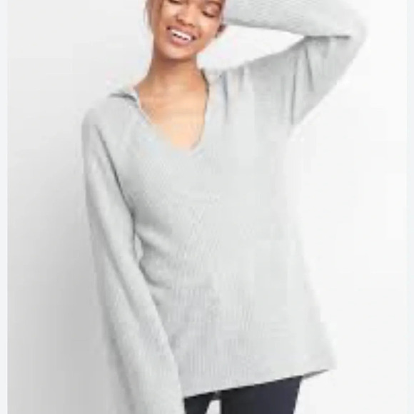 Gap Merino Wool Ribbed Hooded V-Neck Sweater, Grey, M - Picture 1 of 4